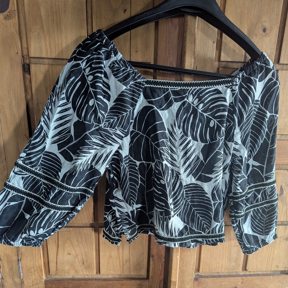 NWT 100% Linen Top. Cynthia Rowley Resortwear Vacation Spring Break Feminine